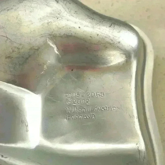 Wilton Whimsical Witch Cake Pan 2002 - Picture 3 of 4